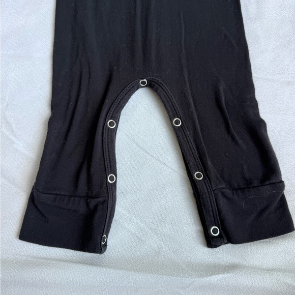 Kate Quinn Organics Set of 2‎ Newborn Bodysuits Snap Bamboo Cotton Black Floral - Picture 8 of 12